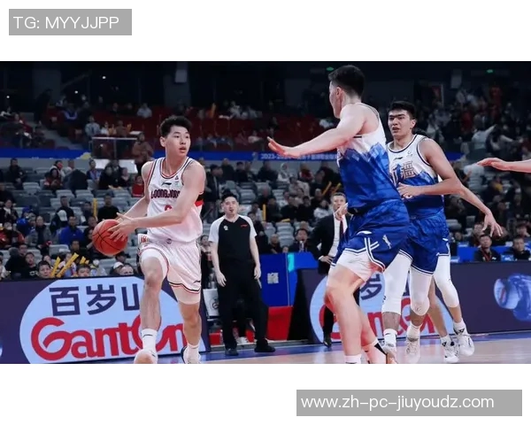 CBA精彩对决广州队迎战新疆队直播全程回顾与精彩瞬间分析 CBA精彩对决广州队迎战新疆队直播全程回顾与精彩瞬间分析